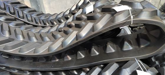 زنجیر لاستیکی 300x127x32 مناسب برای کوبوتا M5091 پاور کراولر