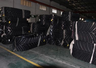 لاستیک Caterpillar 30 &quot;عرض 762 x 152.4 x 66 تناسب تراکتور Challenger MT845 MT865 MT845B MT865B MT845C MT865C MT835C MT835 MT855B MT855 MT875C