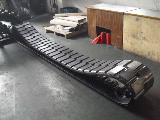 470x152.4x52 الگوی صاف یا الگوی حک شده مسیرهای لاستیکی قطعات آسفالت با 52 پیوند
