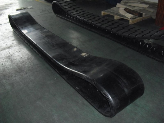 470x152.4x52 الگوی صاف یا الگوی حک شده مسیرهای لاستیکی قطعات آسفالت با 52 پیوند