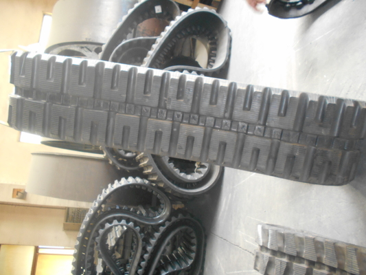B450x86x55C الگوی C-Lug مدل Skid Steer Loader قطب لاستیکی لاستیکی
