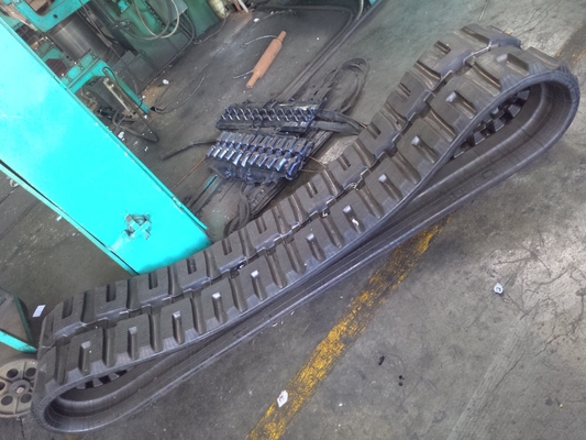 B450x86x55C الگوی C-Lug مدل Skid Steer Loader قطب لاستیکی لاستیکی