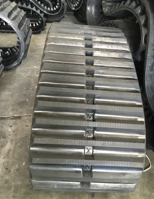 700x125x78 OEM آسیب کمتر به زمین بزرگ تر LD700 ردیاب لاستیکی