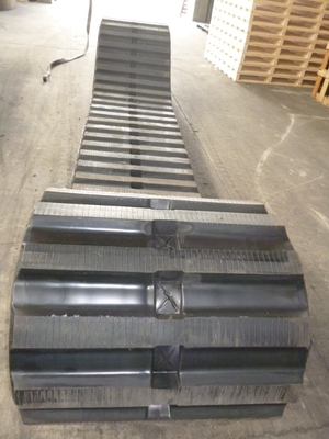 700x125x78 OEM آسیب کمتر به زمین بزرگ تر LD700 ردیاب لاستیکی