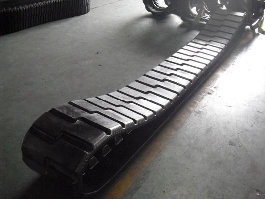 470x152.4x56 الگوی صاف یا حک شده PF6110 مسیرهای لاستیکی قطعات آسفالت با 52 پیوند