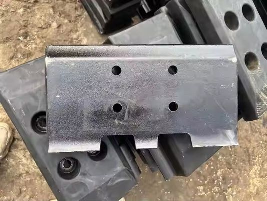 فابریک عرضه لاستیک ردیاب پد Paver ردیاب پد برای Vogel E S1600/S1800/S1900 تولید کننده از چین