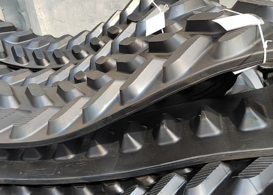مسیر لاستیکی 300X127X32 برای تراکتور M8540,3C878-49010