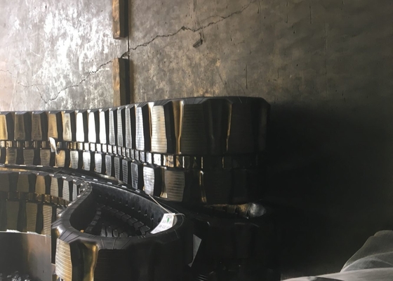 خطوط لاستیکی بیل مکانیکی 400 میلی متری با 74 پیوند رنگ مشکی